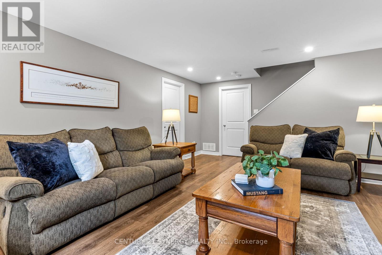 3 Bed, 3 Bath House for Sale in Ottawa – 663 JEROME JODOIN DRIVE, Ottawa – MLS# X13746414 - Image 32