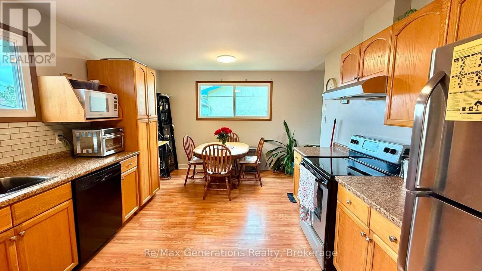 161 NEWBERRY CRESCENT - 6