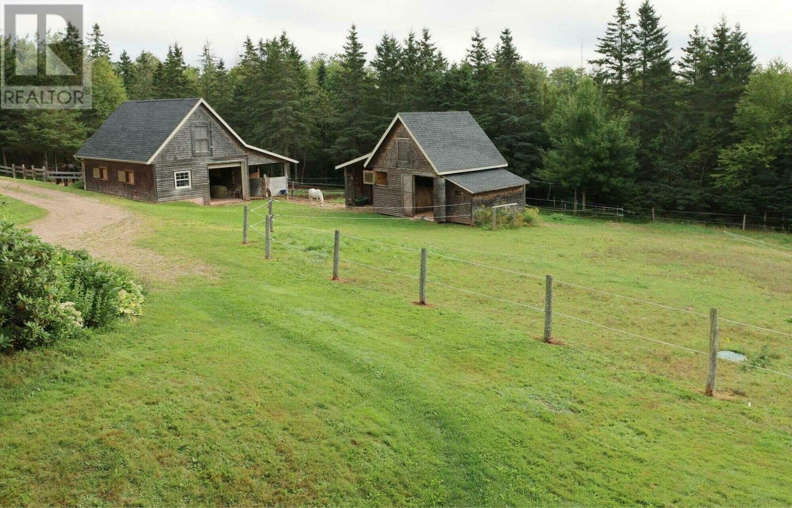 415 Green Road - 14