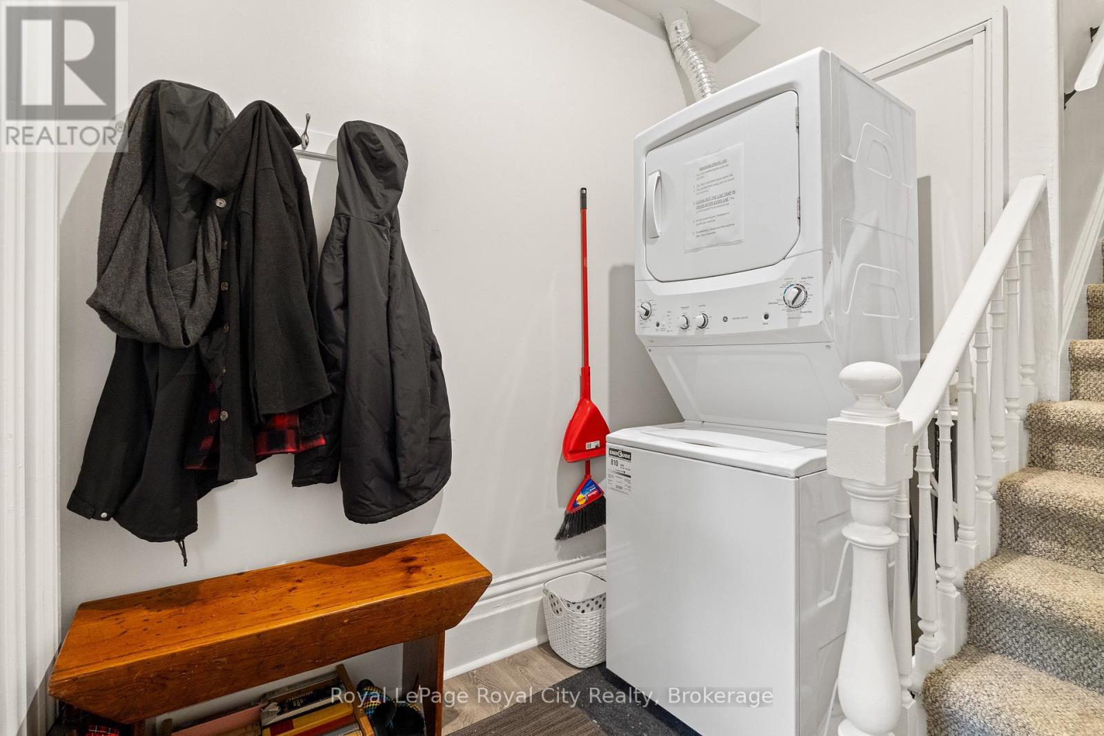 12 FOSTER AVENUE - Image 22