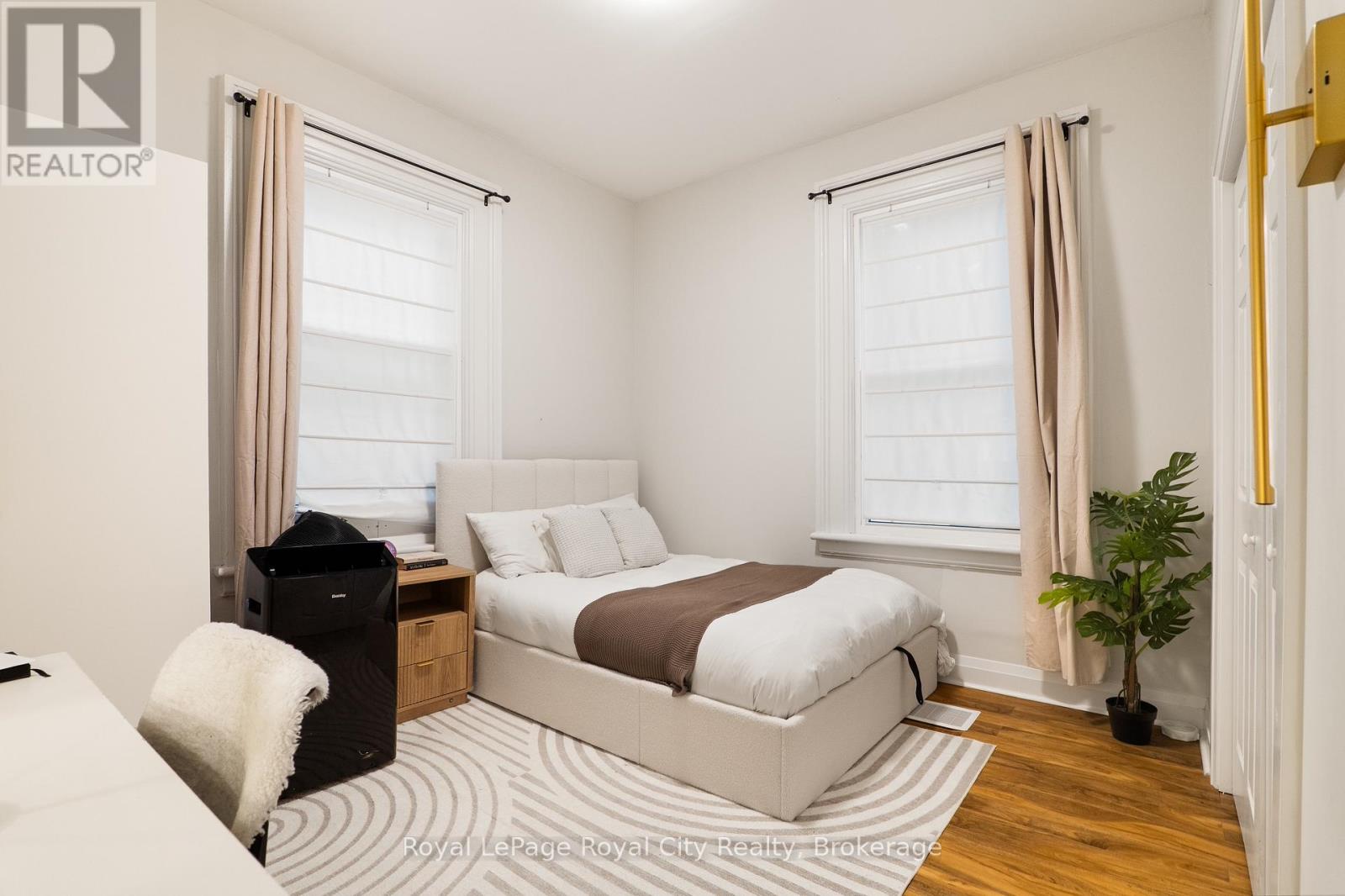 12 FOSTER AVENUE - Image 41