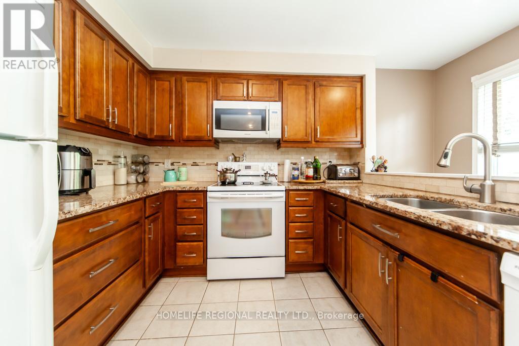 20 ROSEMARIE CRESCENT - 10