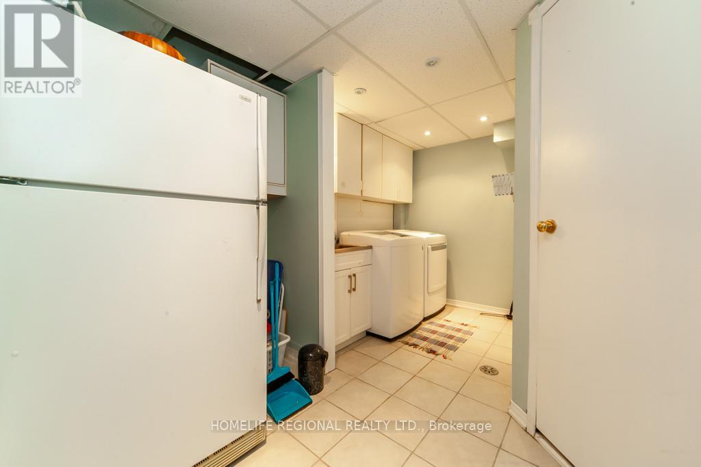 20 ROSEMARIE CRESCENT - 19