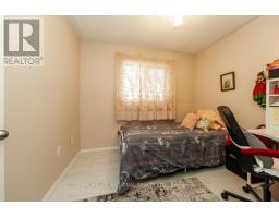 20 Rosemarie Crescent, Whitby, ON L1M1G6 Photo 13