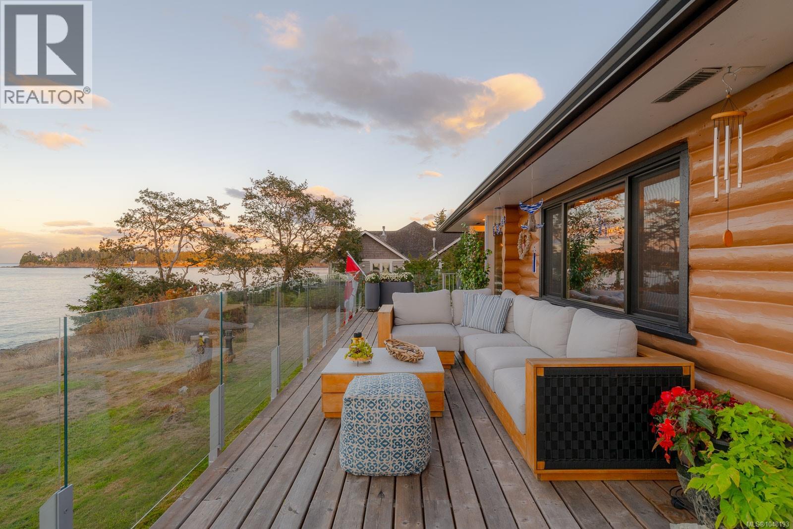 1388 Reef Rd, Nanoose Bay