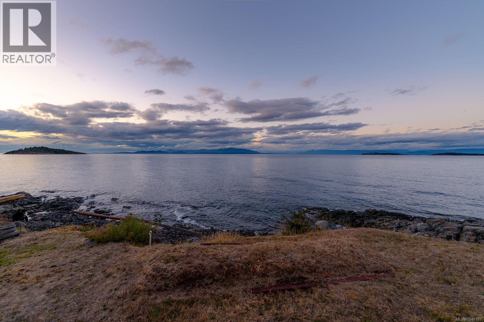 1388 Reef Rd, Nanoose Bay