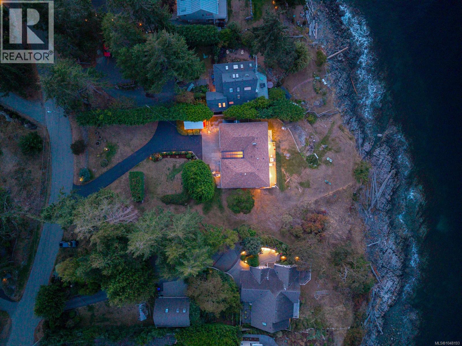 1388 Reef Rd, Nanoose Bay