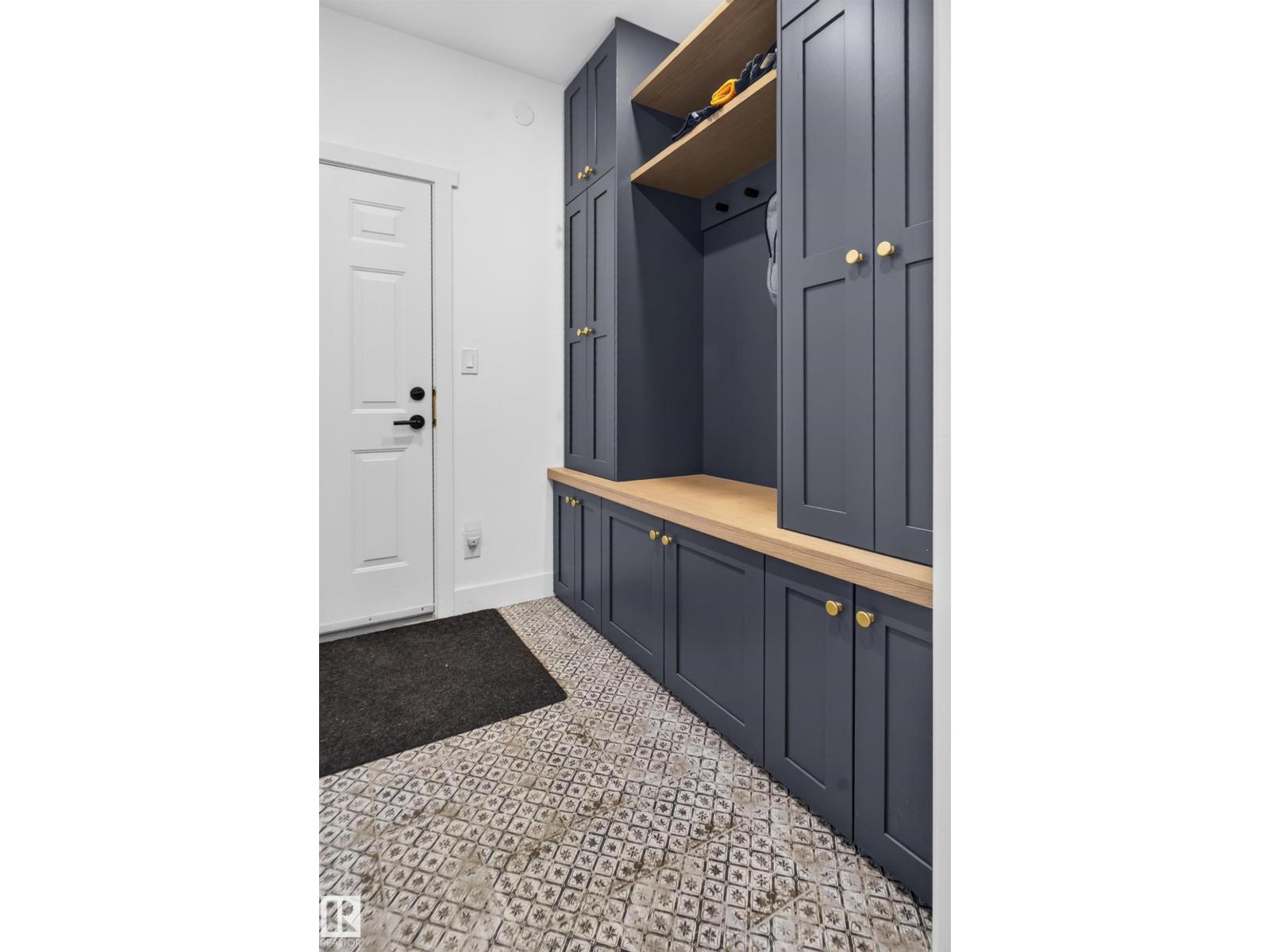 92 NOTTINGHAM HARBOUR - Image 22