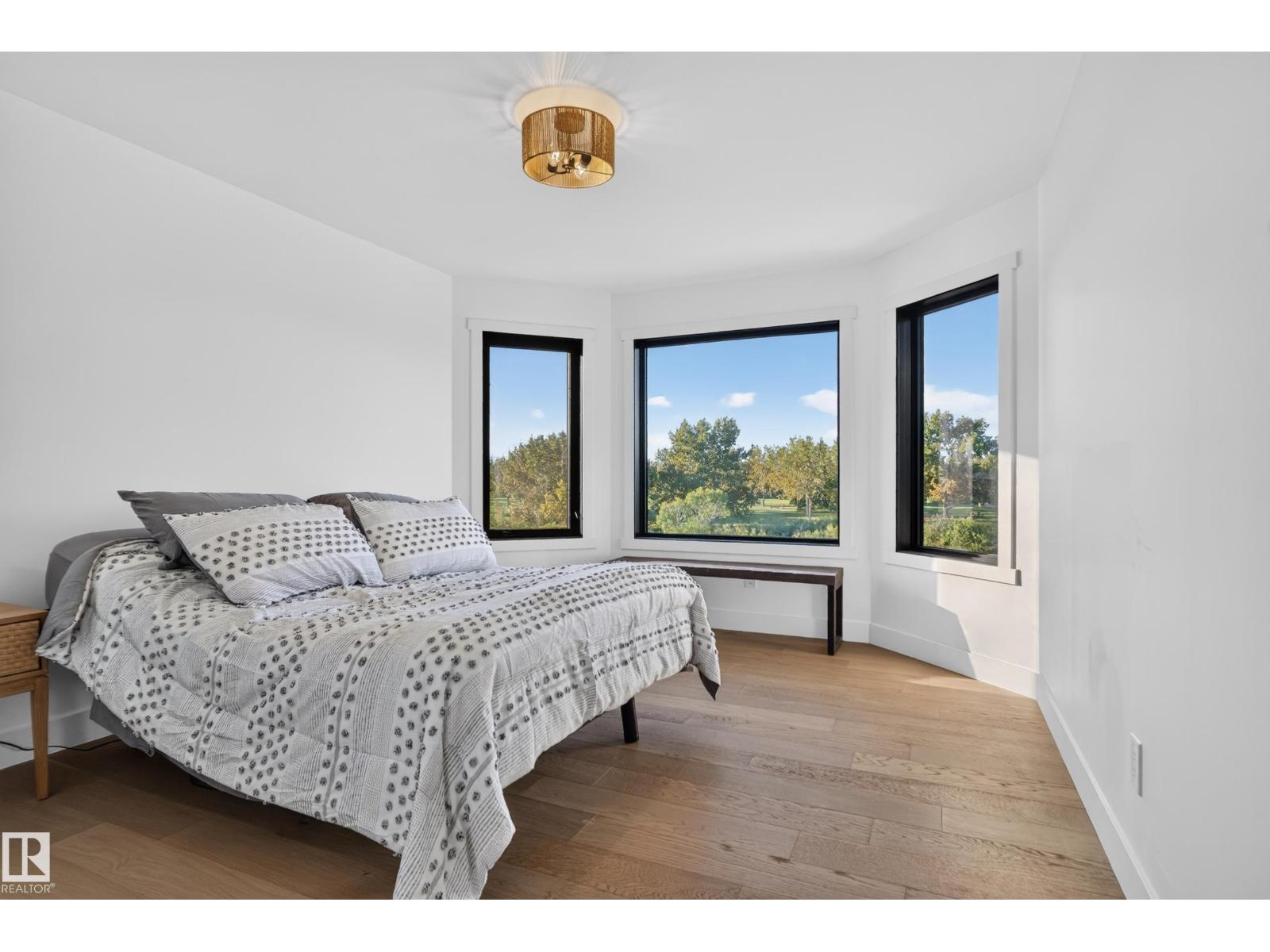 92 NOTTINGHAM HARBOUR - Image 31
