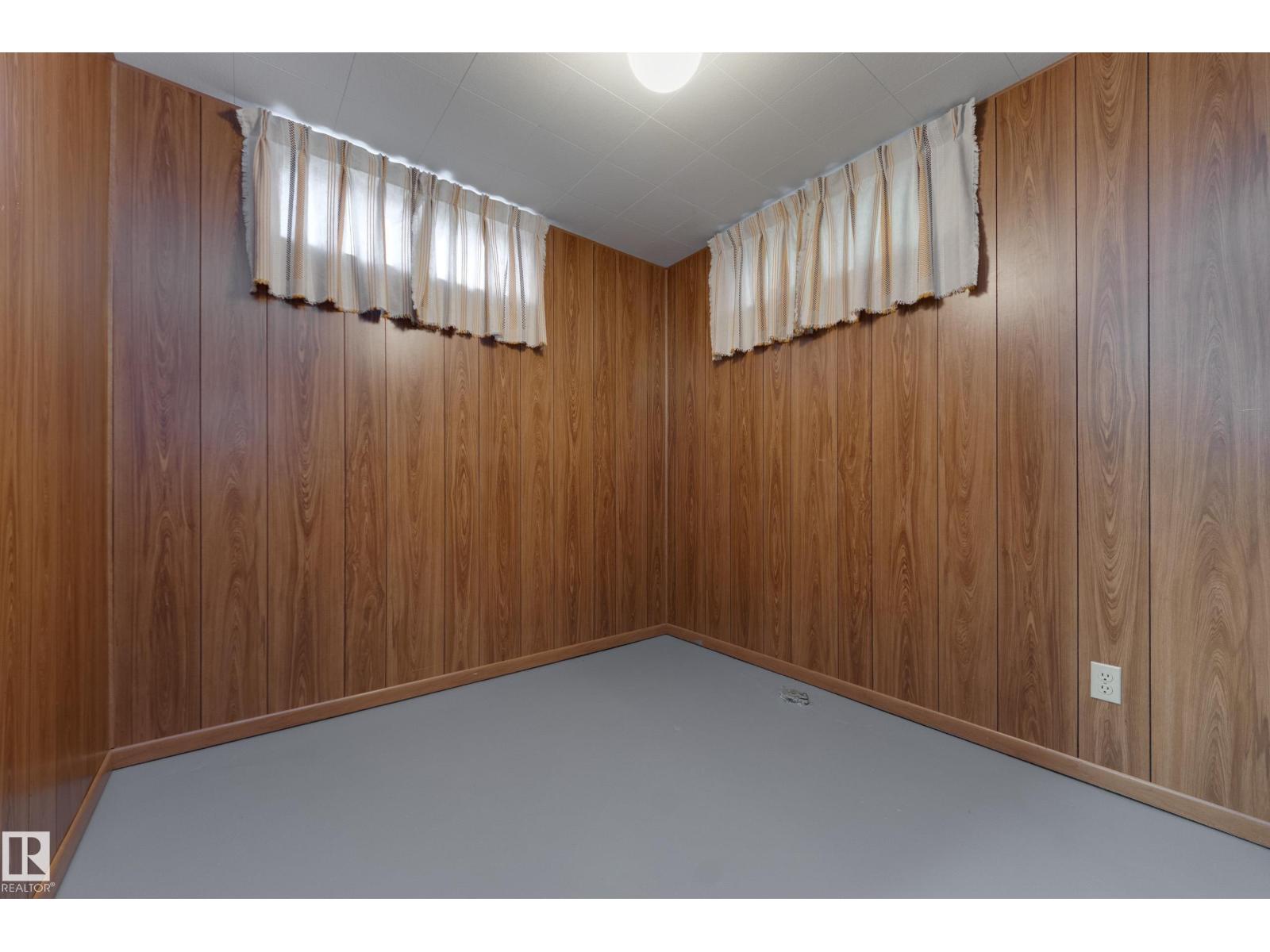 4820 109 AV NW - Image 29
