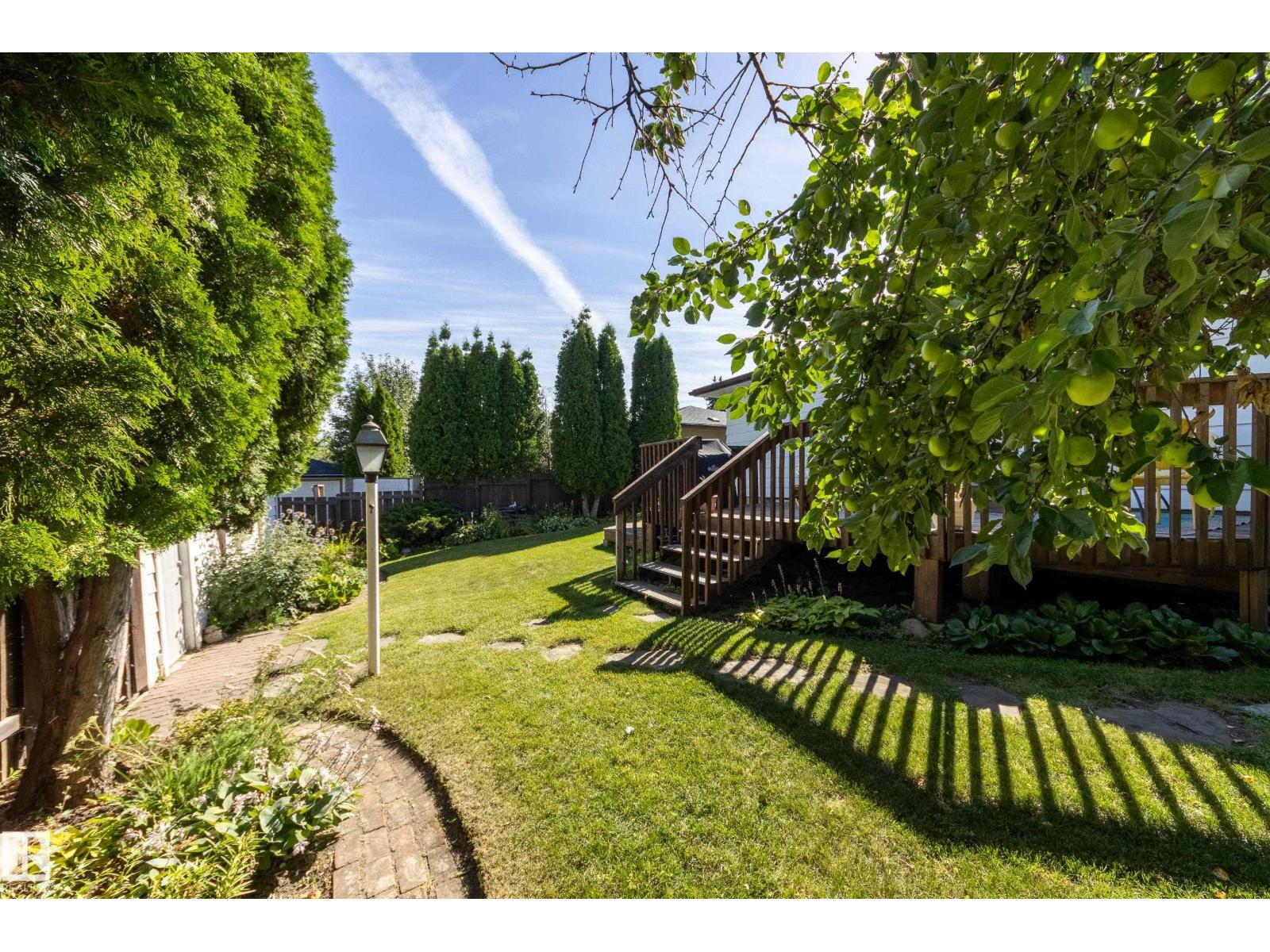 4820 109 AV NW - 37