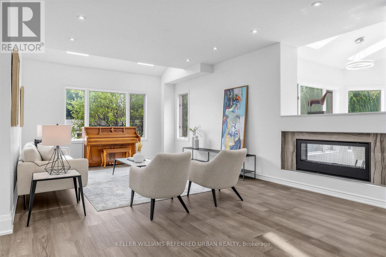18 YONGEVIEW AVENUE - 6