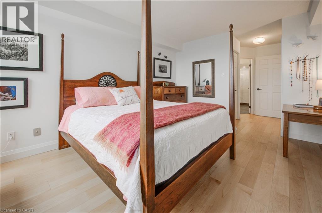 #1104 4 WILLOW Street - Image 31