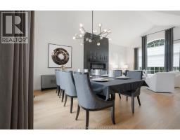 5pc Ensuite bath - 22735 Creek Road, Chatham, ON N7M0L3 Photo 11
