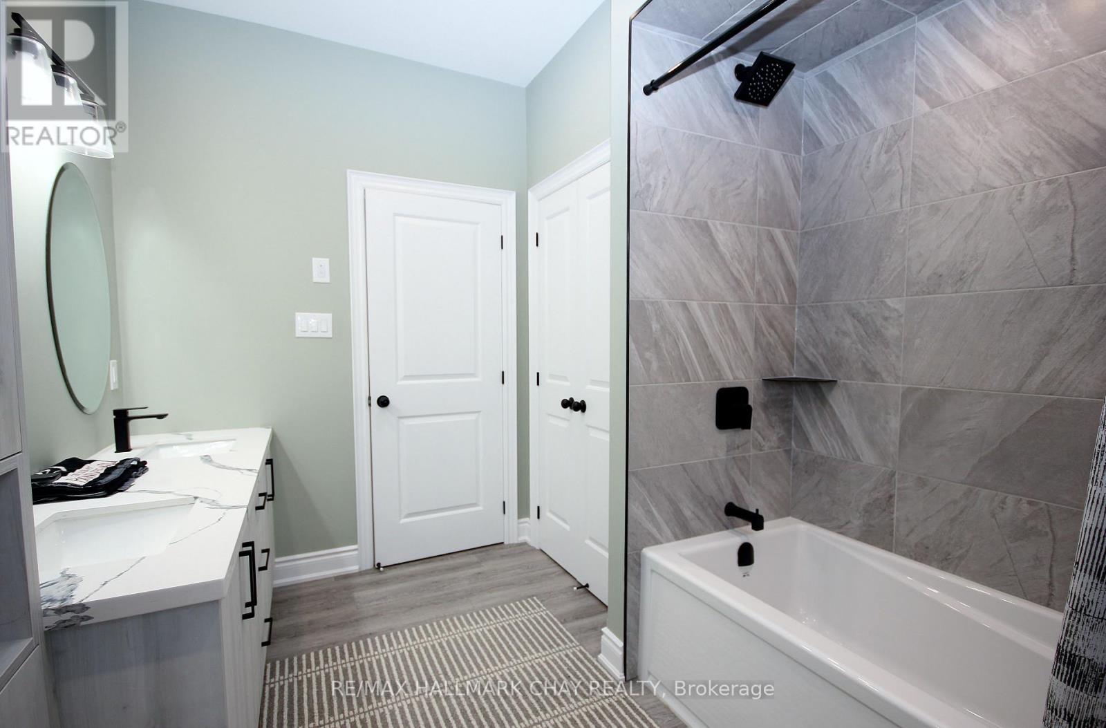 37 HILLSIDE DRIVE - 19