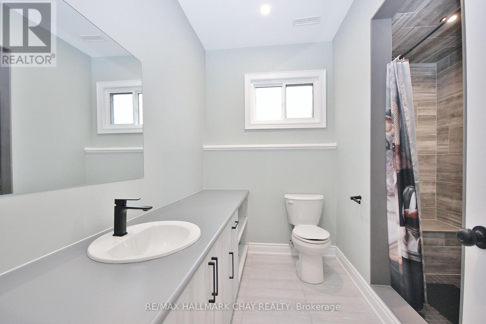 37 HILLSIDE DRIVE - 26
