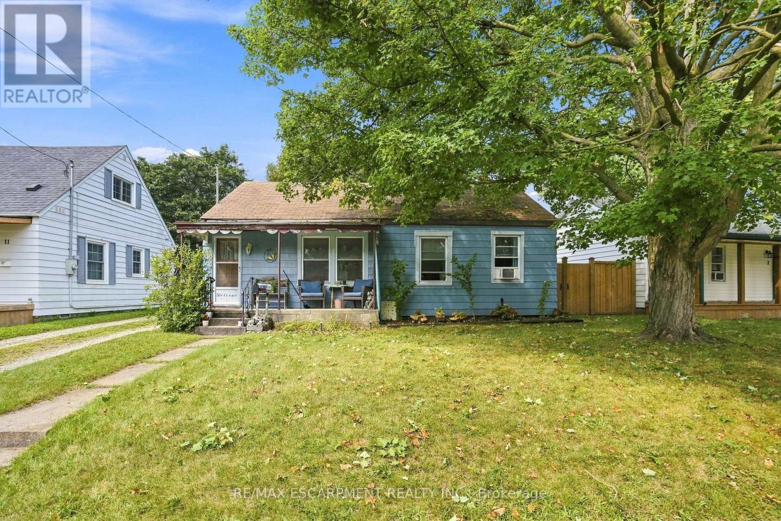 9 LANCASTER AVENUE - 1