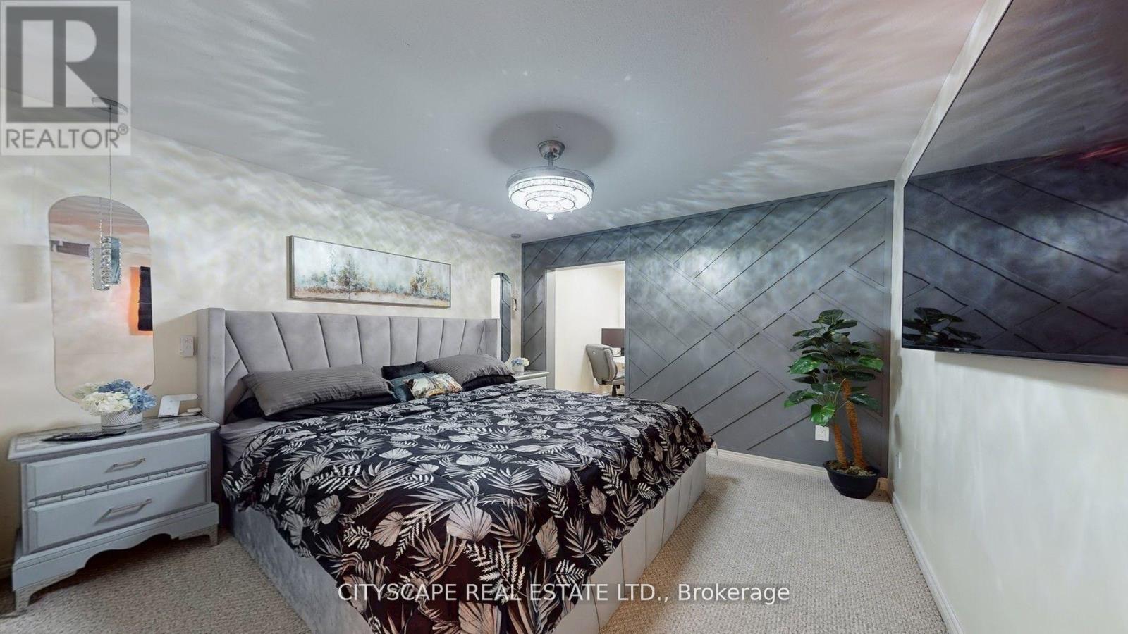 8655 WESTPORT DRIVE - 21