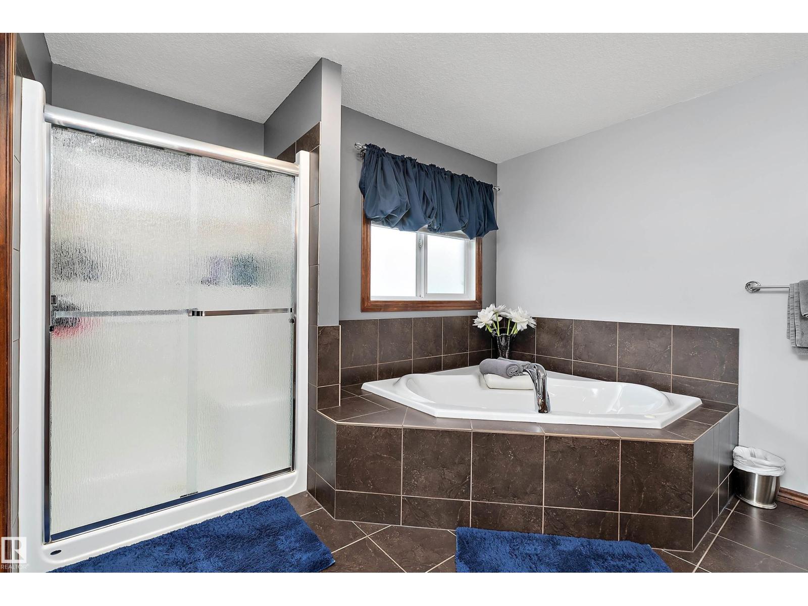 87 LAMPLIGHT DR - 27