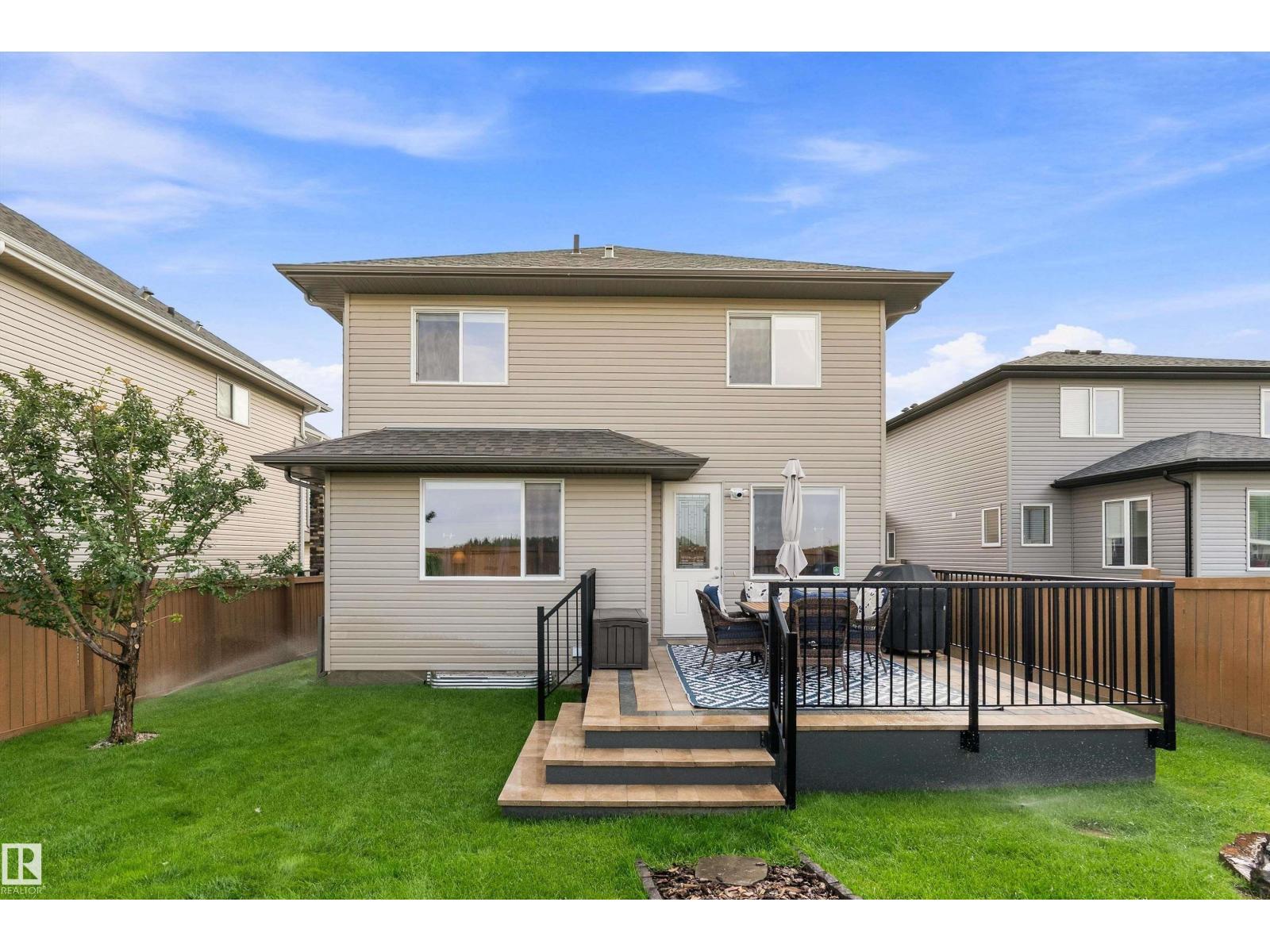 87 LAMPLIGHT DR - 46