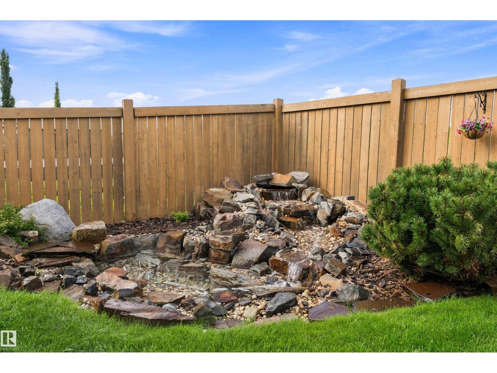 87 LAMPLIGHT DR - 49