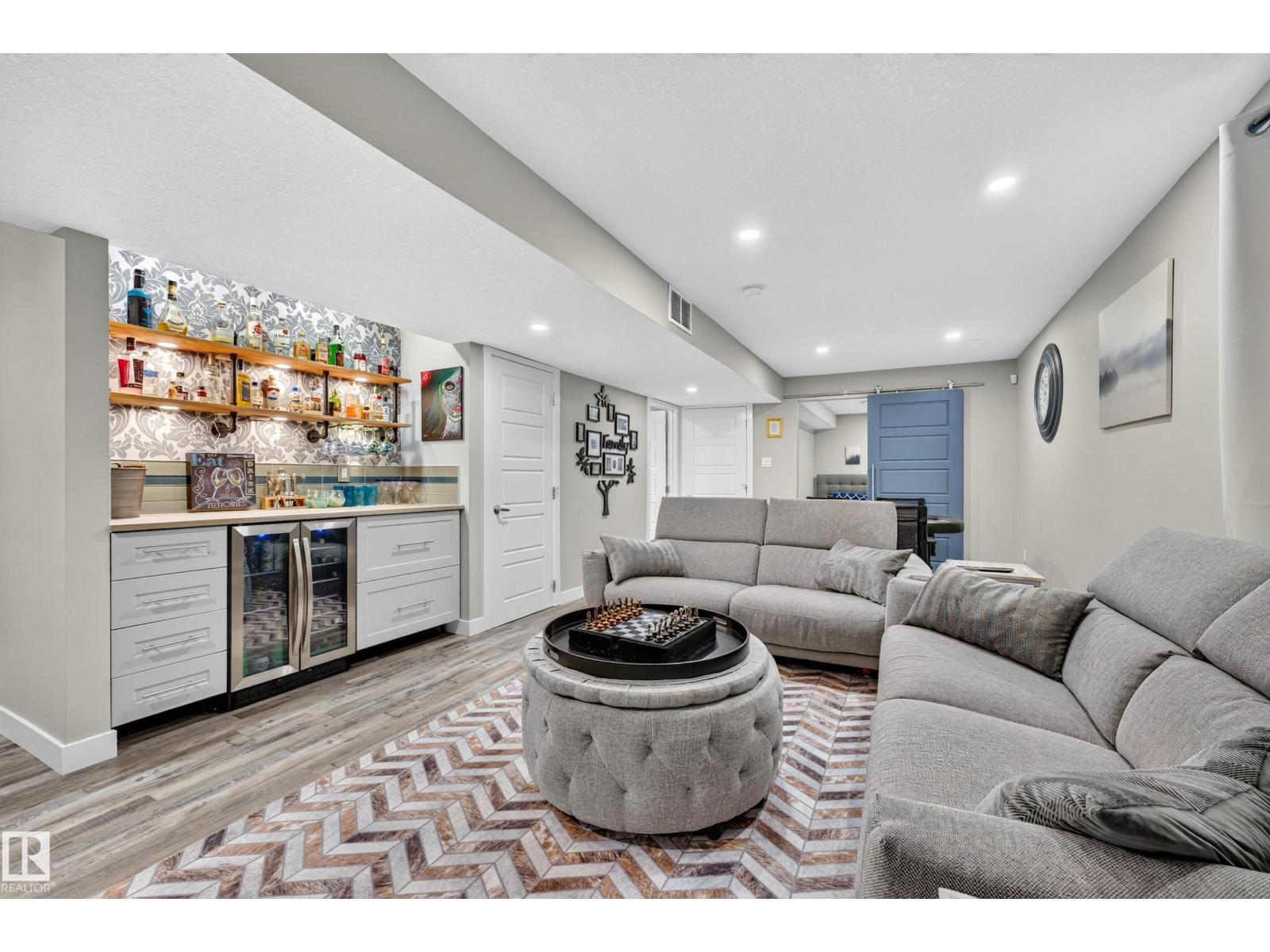 18040 89 ST NW - 42