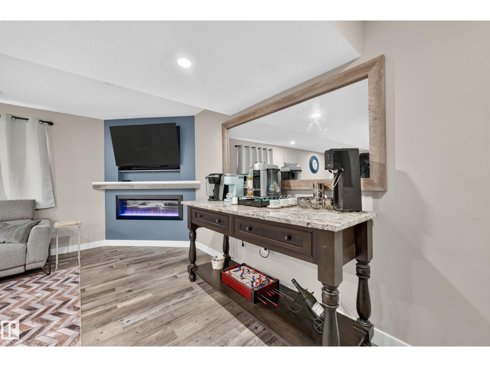 18040 89 ST NW - 46