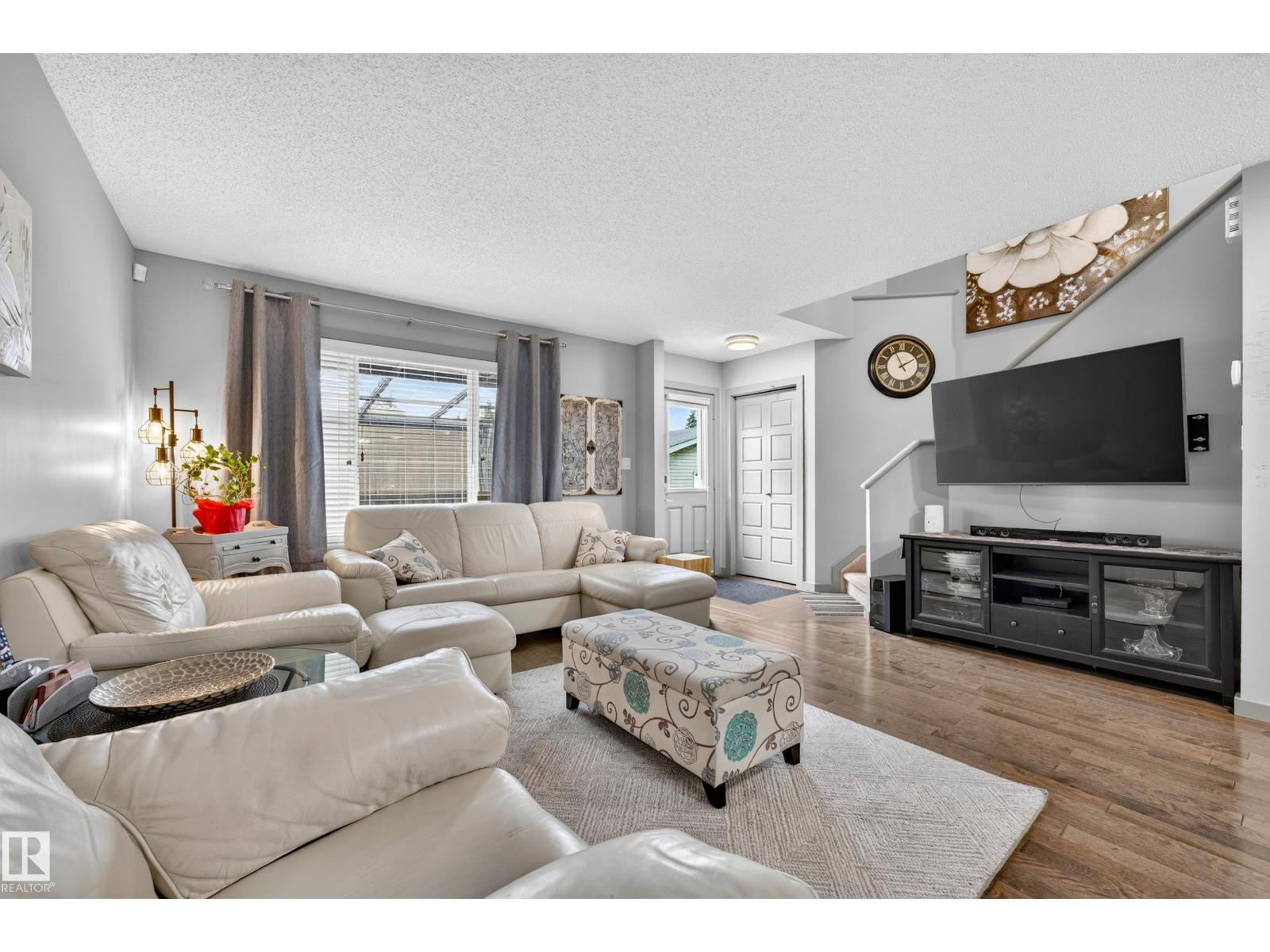 18040 89 ST NW - 8