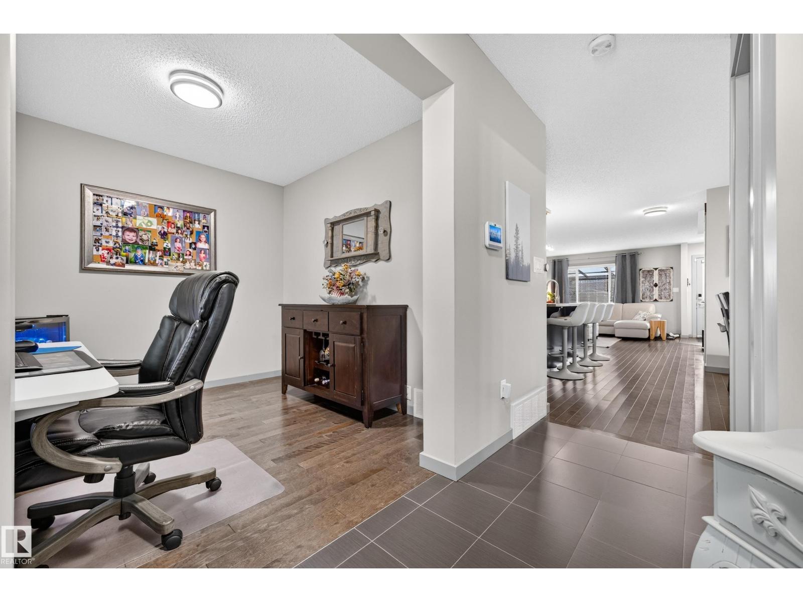 18040 89 ST NW - 21