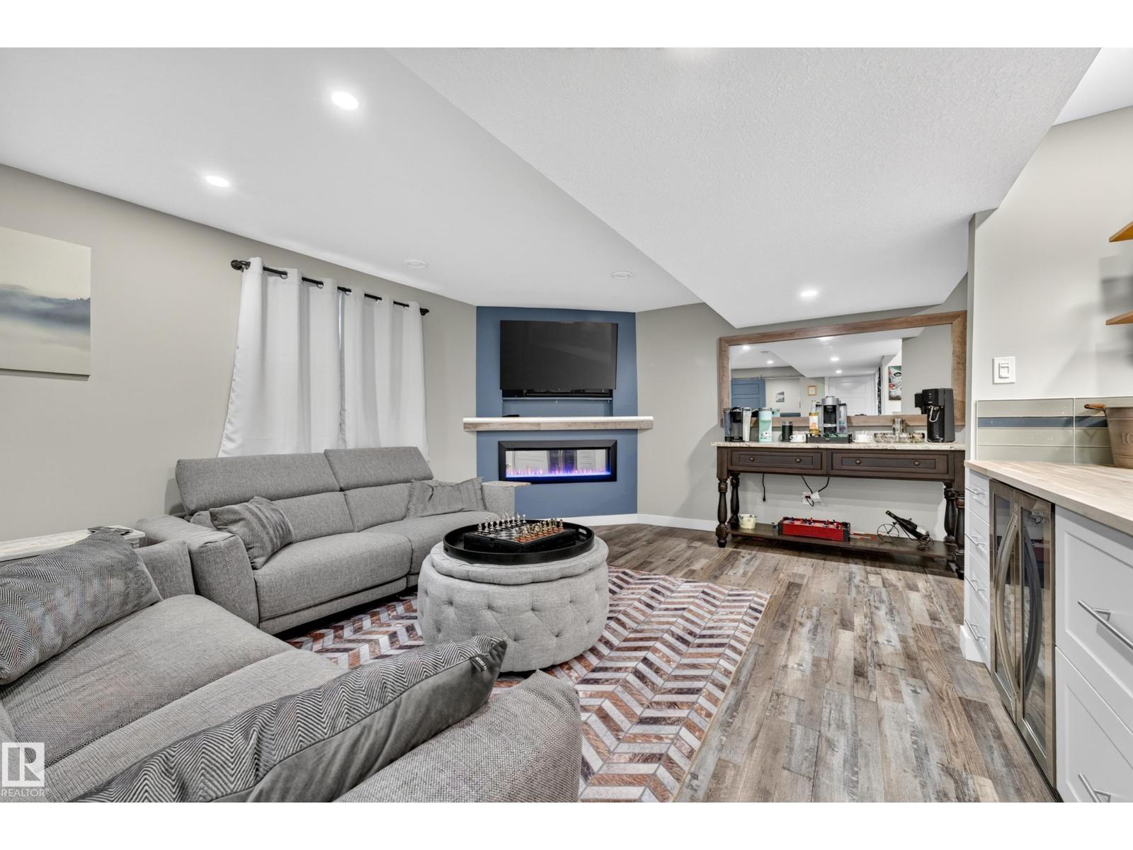 18040 89 ST NW - 39