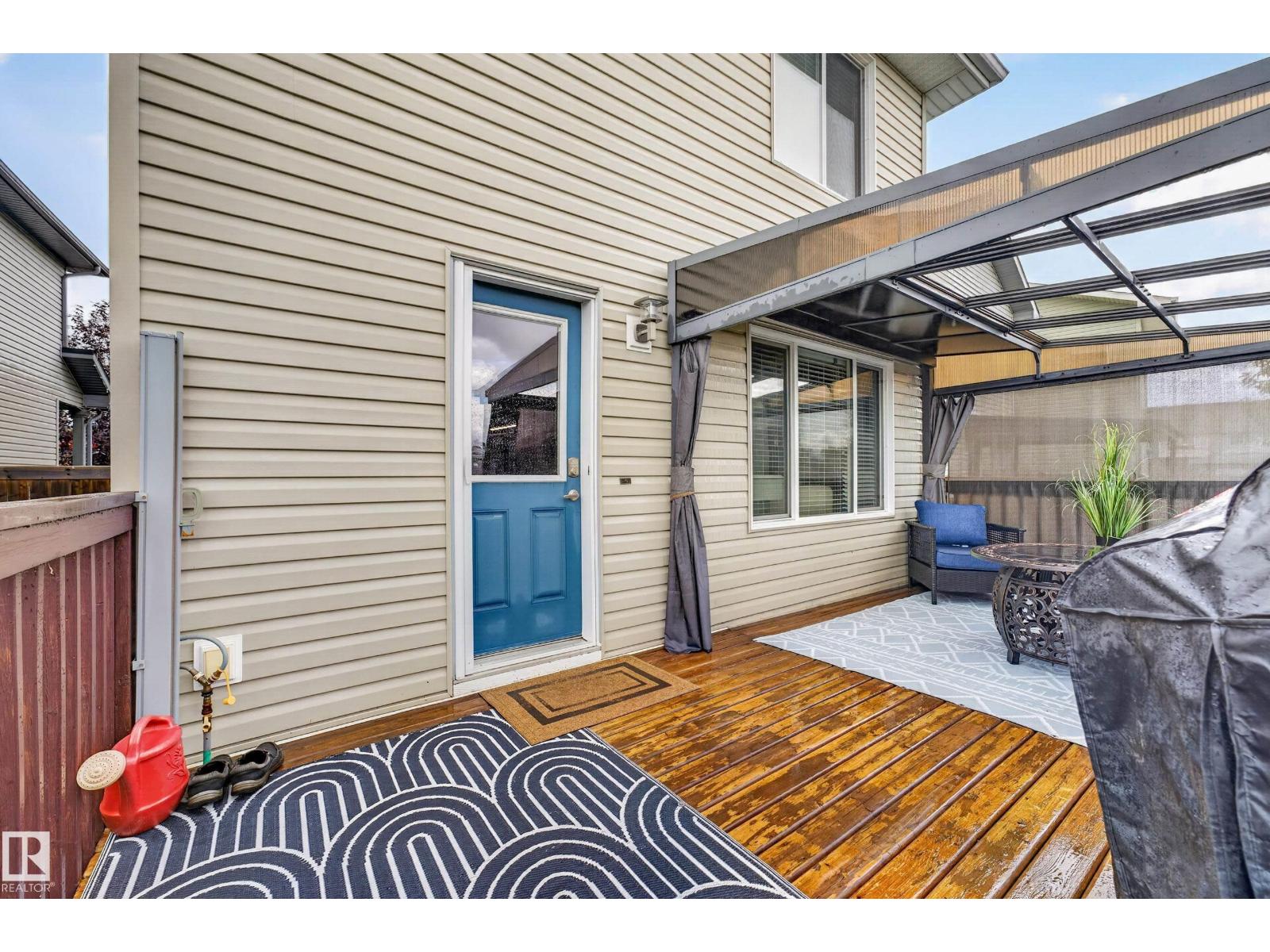 18040 89 ST NW - 52