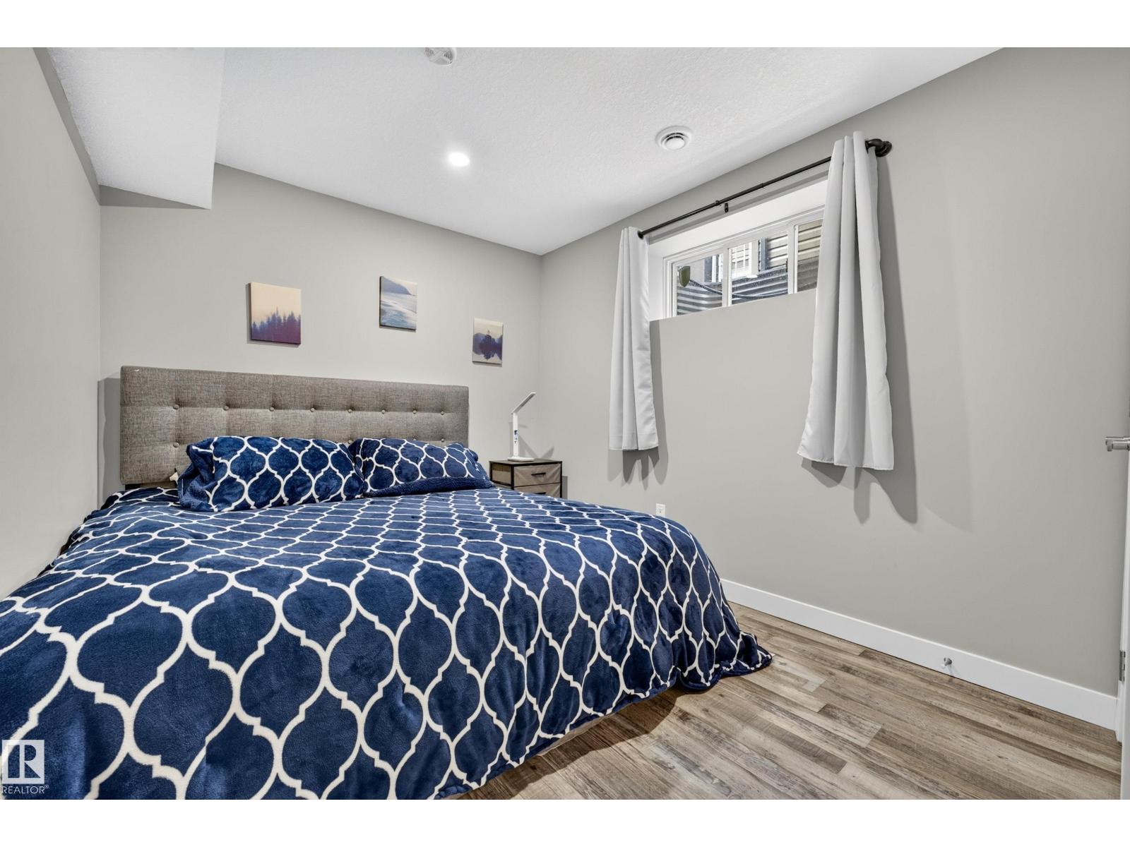 18040 89 ST NW - 47