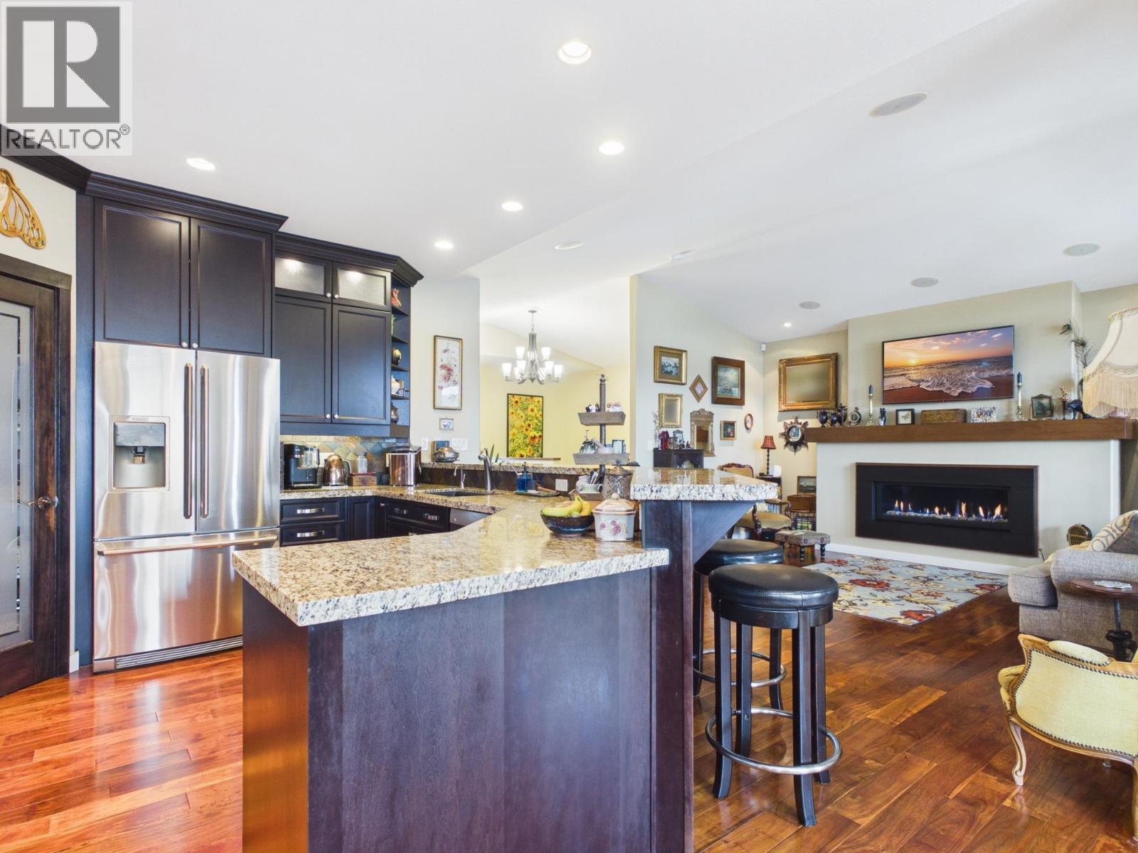 335 MANDARINO PLACE - Image 11