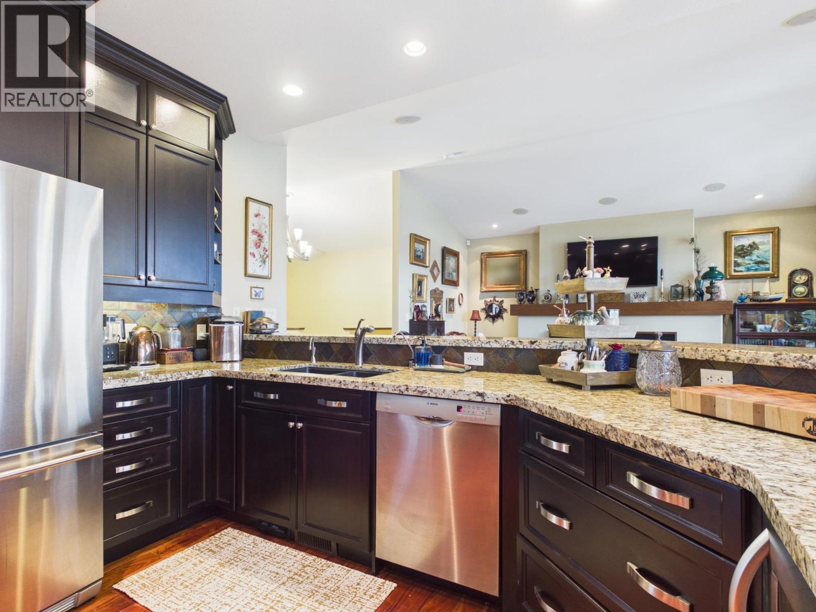335 MANDARINO PLACE - 13