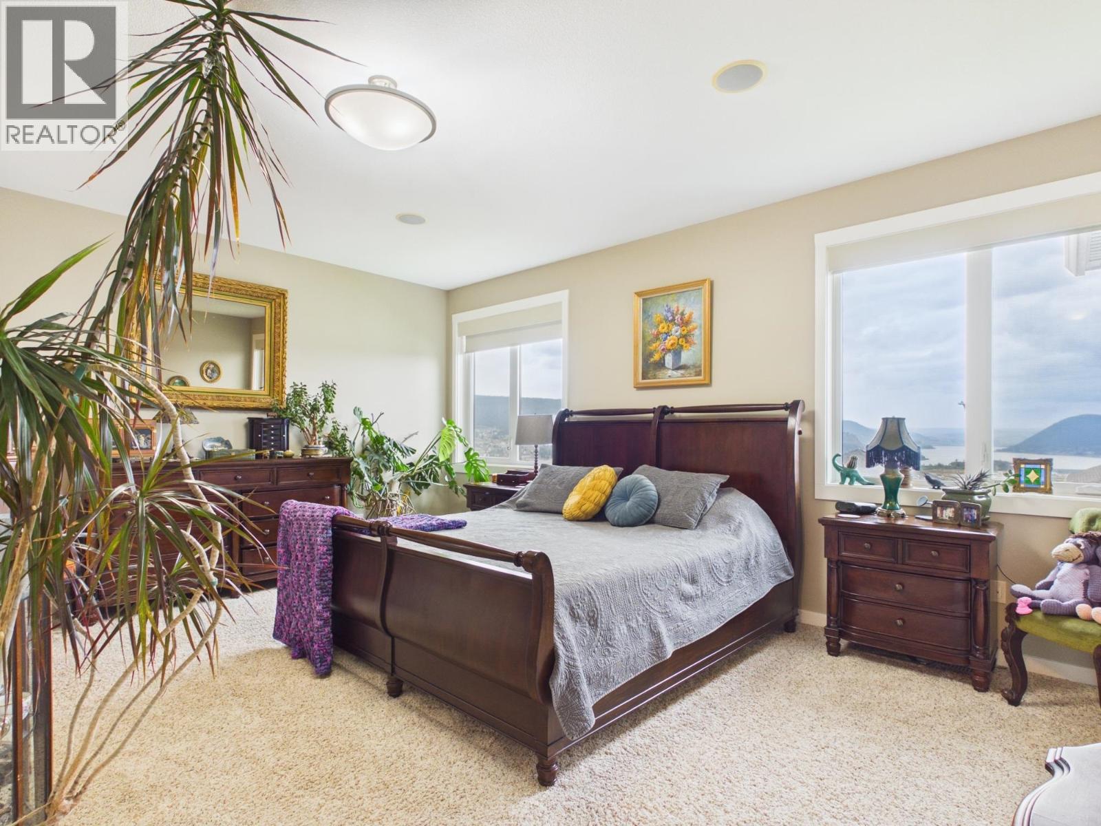 335 MANDARINO PLACE - Image 19