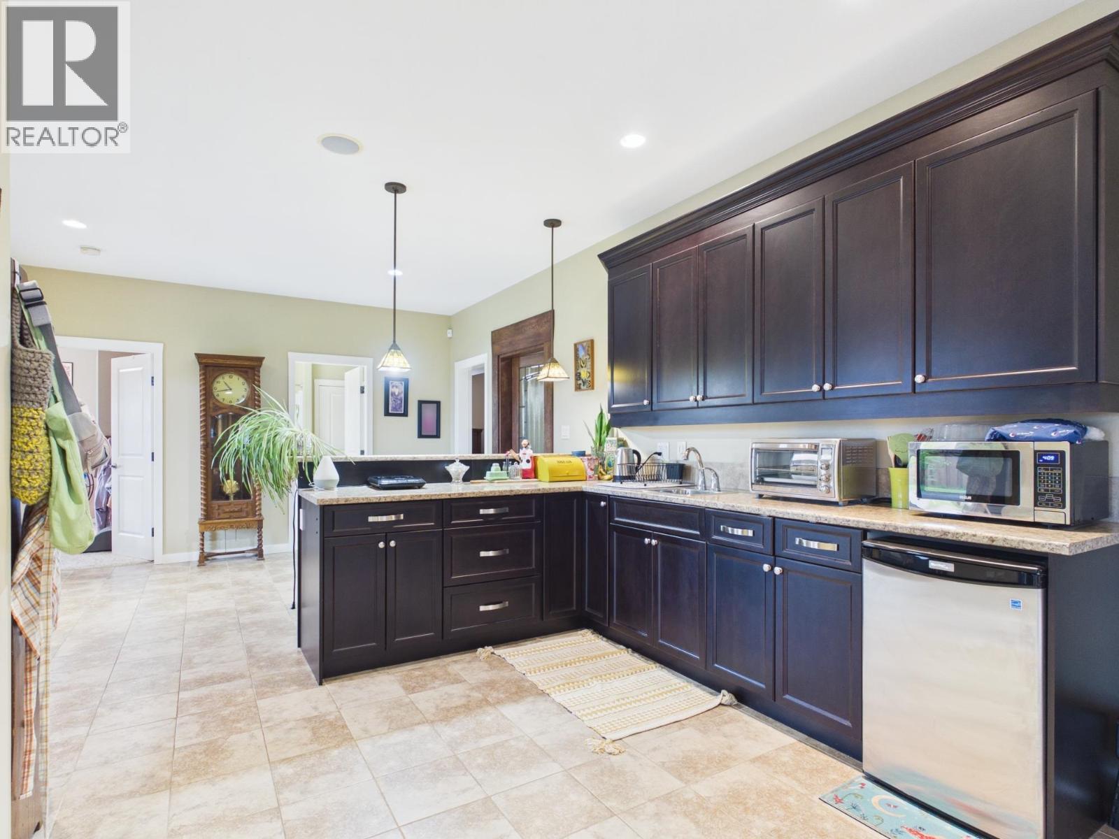 335 MANDARINO PLACE - Image 29