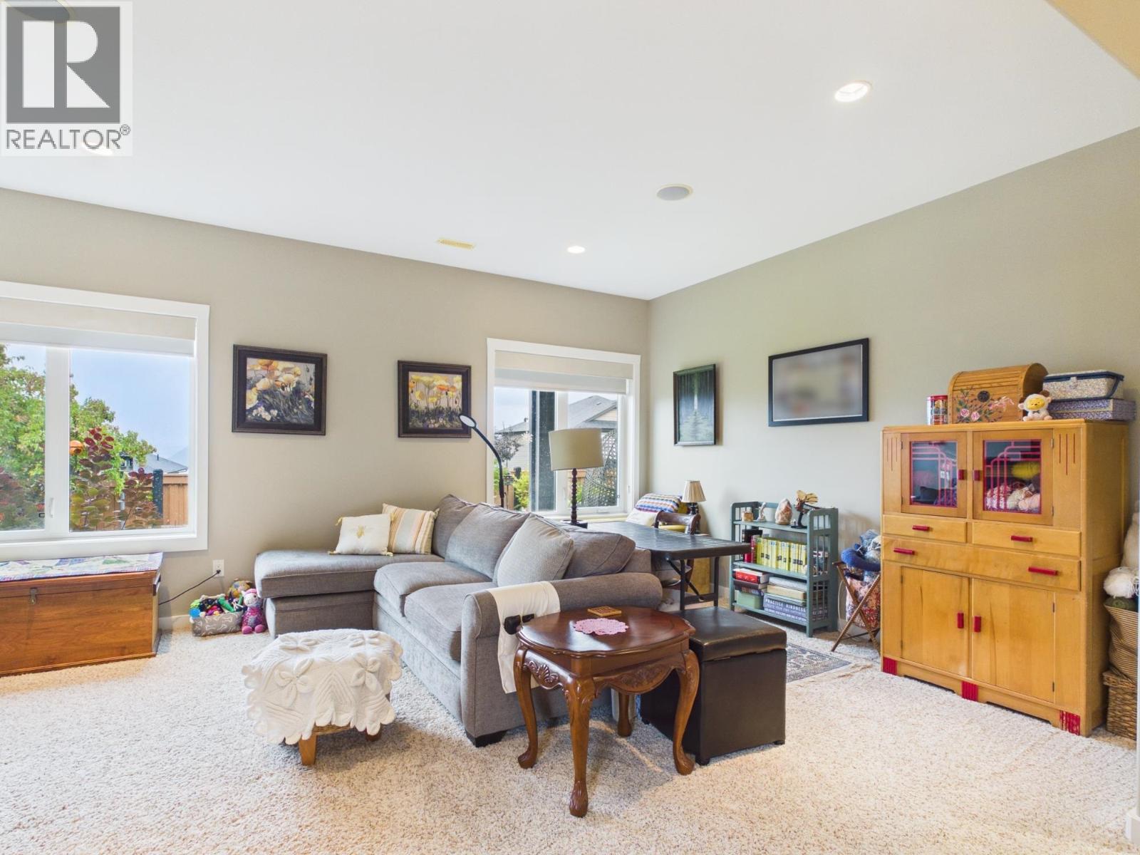 335 MANDARINO PLACE - Image 35