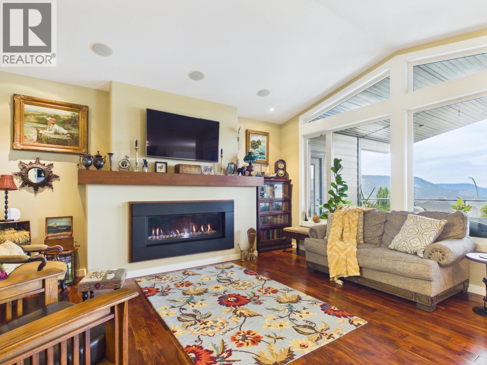 335 MANDARINO PLACE - 8
