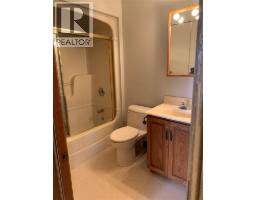 Living room - 124 Paddock Road, Wallaceburg, ON N8A4Y3 Photo 9