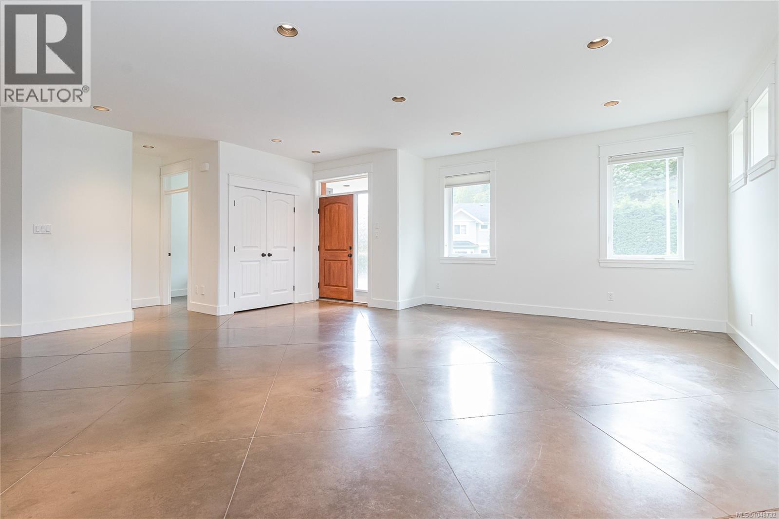 502 Nottingham Dr - Image 7