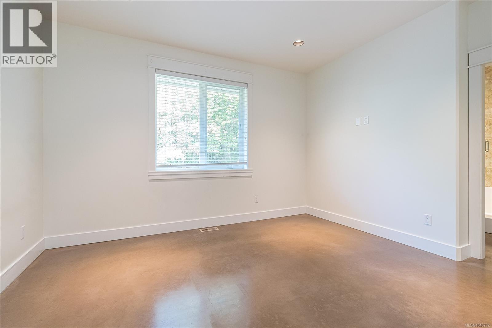 502 Nottingham Dr - Image 17