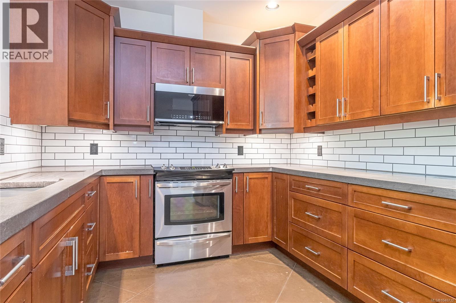 502 Nottingham Dr - Image 13
