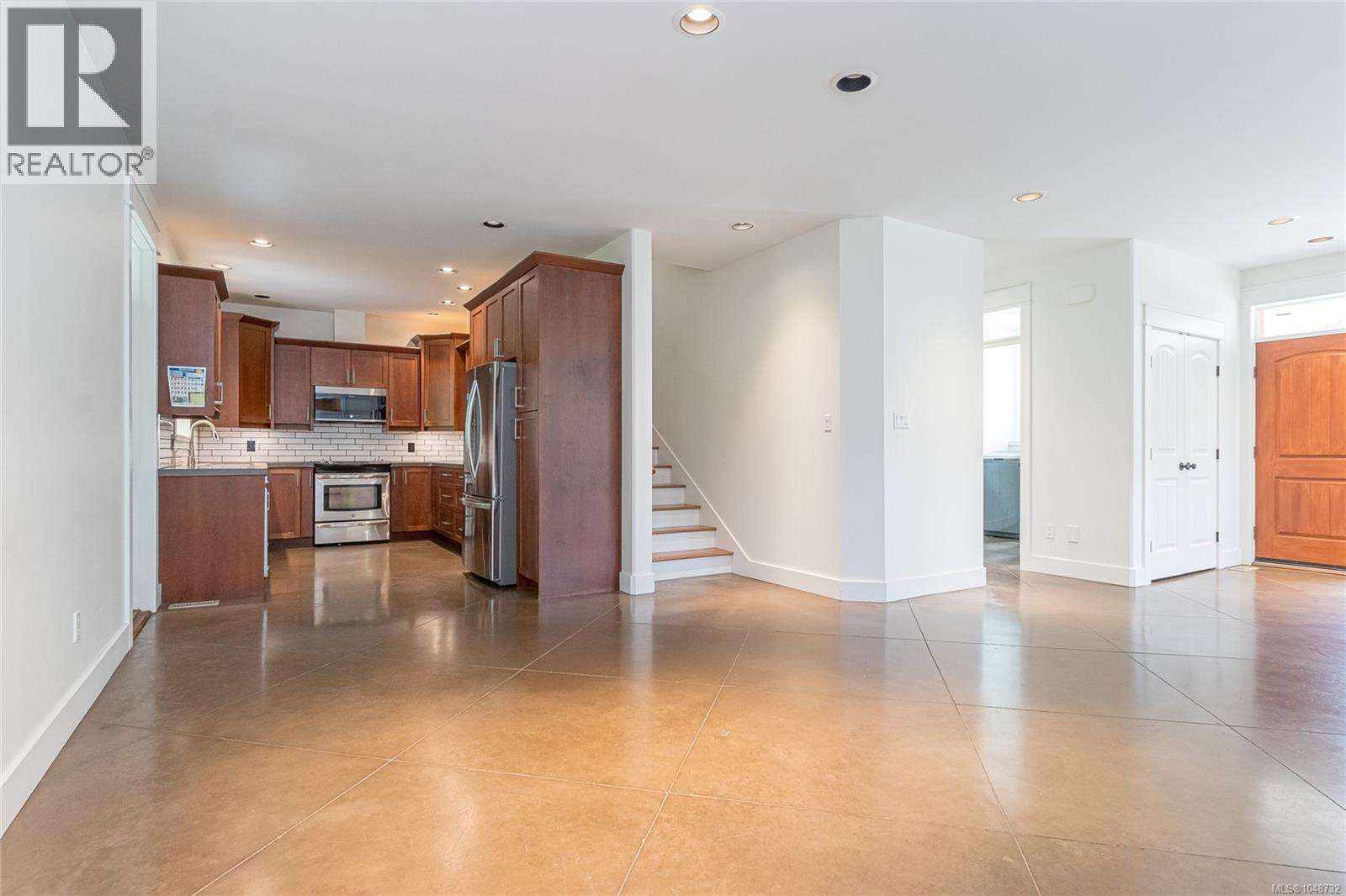 502 Nottingham Dr - 10