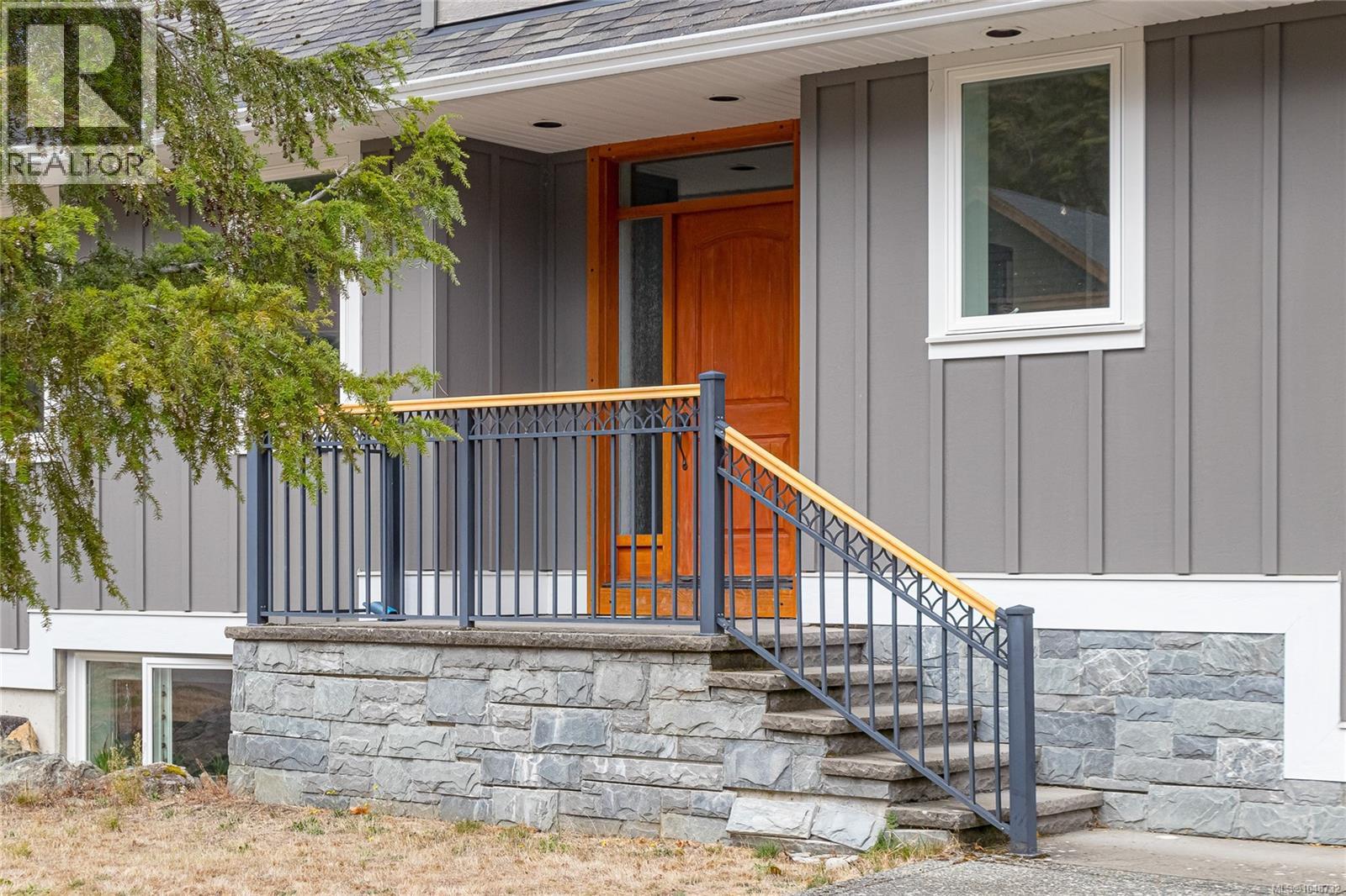 502 Nottingham Dr - 2