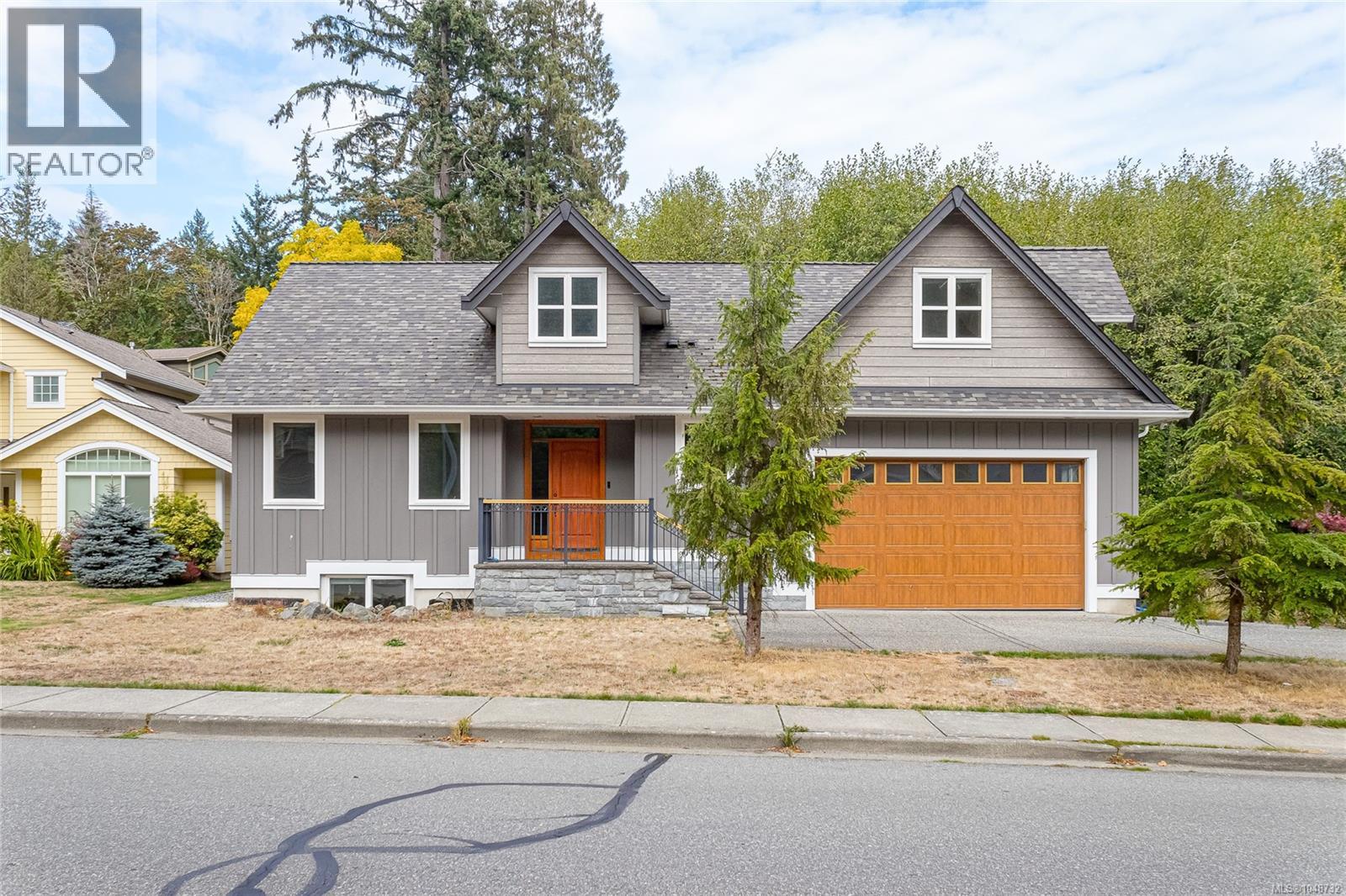 502 Nottingham Dr - 1