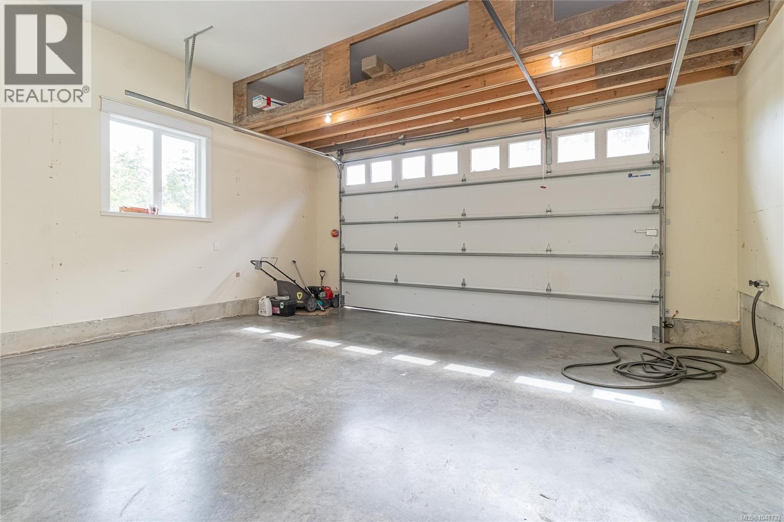 502 Nottingham Dr - Image 34