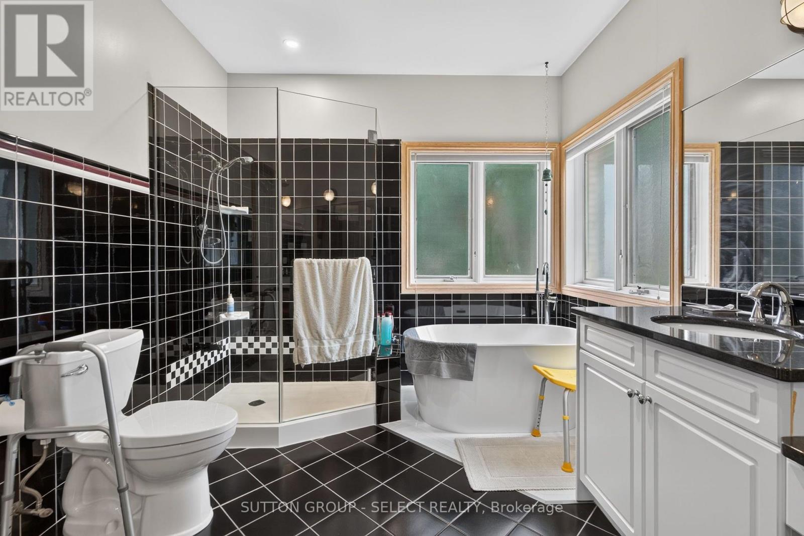 173 WHITEACRES DRIVE - 34
