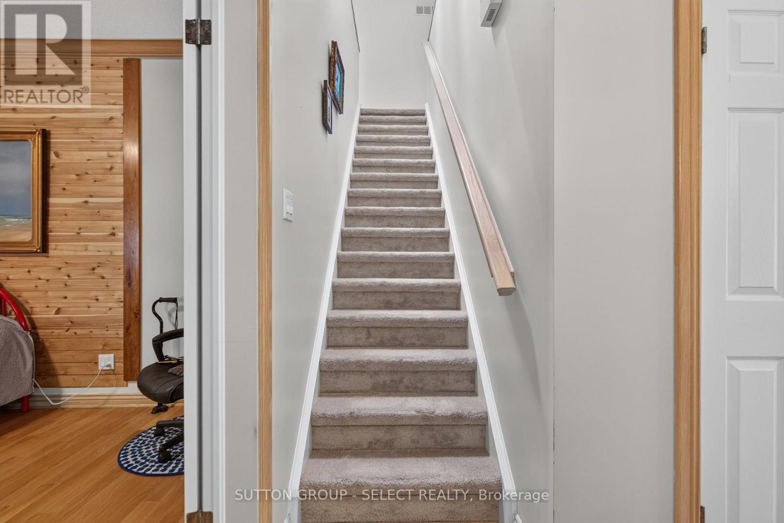 173 WHITEACRES DRIVE - 35