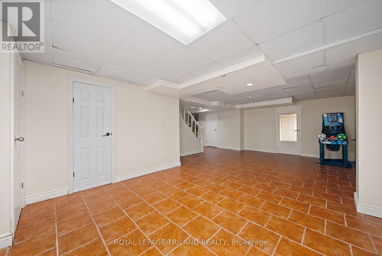 57 WESTCHESTER DRIVE - Image 35
