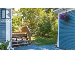 Foyer - 29 Elm Street, St  Stephen, NB E3L2S5 Photo 7